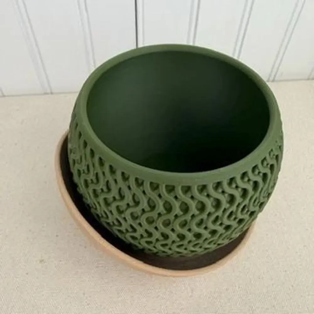 The Echo Planter, Indoor Flower Pot, Tabletop Planter, Wavy Geometric Design